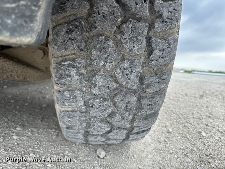 image for item EA2343 2010 Ford F150 Crew Cab pickup truck