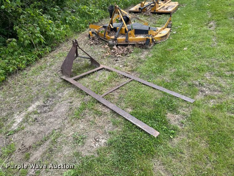 image for item EA2351 Tractor attachments