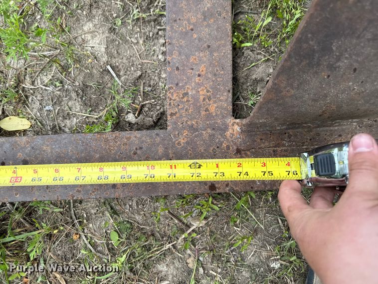 image for item EA2351 Tractor attachments