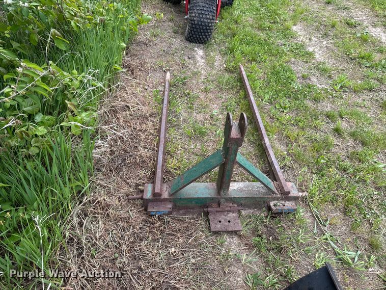 image for item EA2351 Tractor attachments