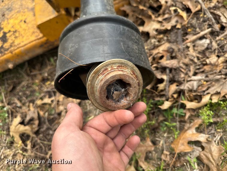 image for item EA2353 Woods BB72 rotary mower