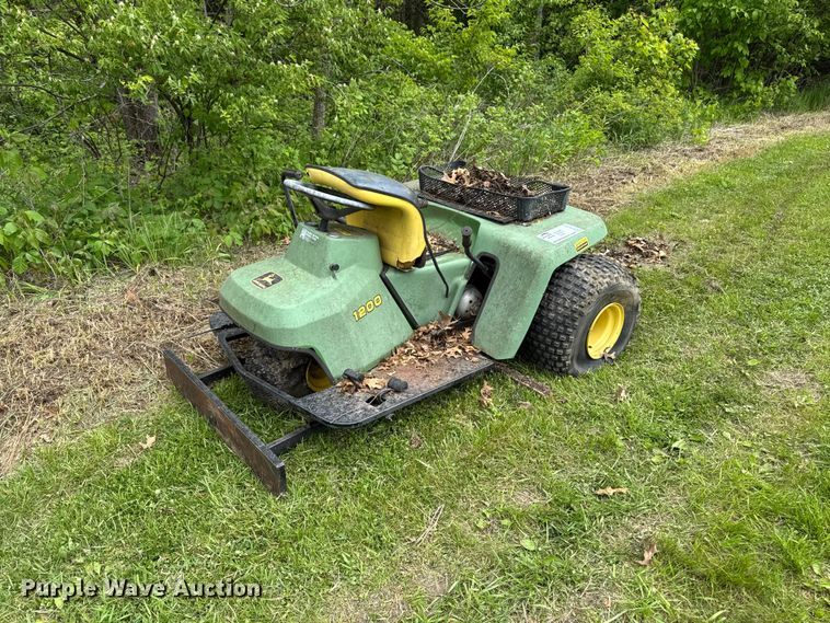 image for item EA2354 John Deere 1200 bunker rake