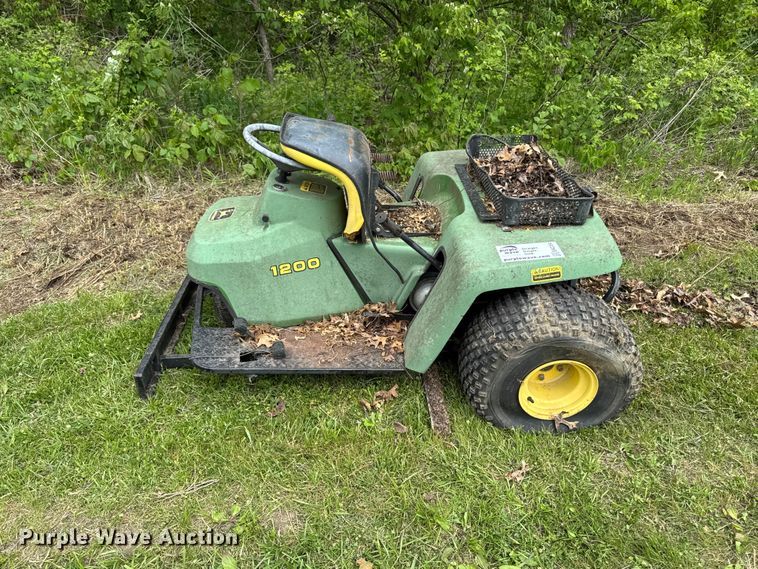 image for item EA2354 John Deere 1200 bunker rake