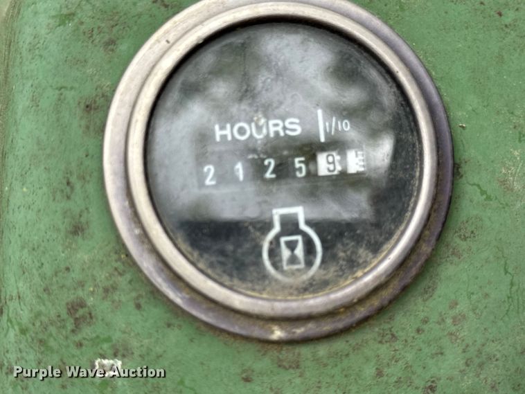 image for item EA2354 John Deere 1200 bunker rake