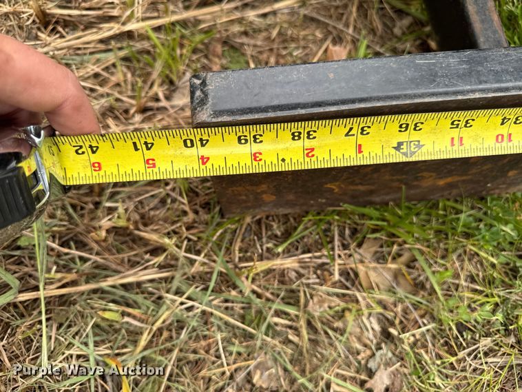 image for item EA2354 John Deere 1200 bunker rake