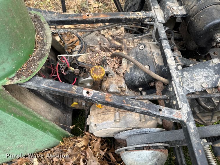 image for item EA2354 John Deere 1200 bunker rake