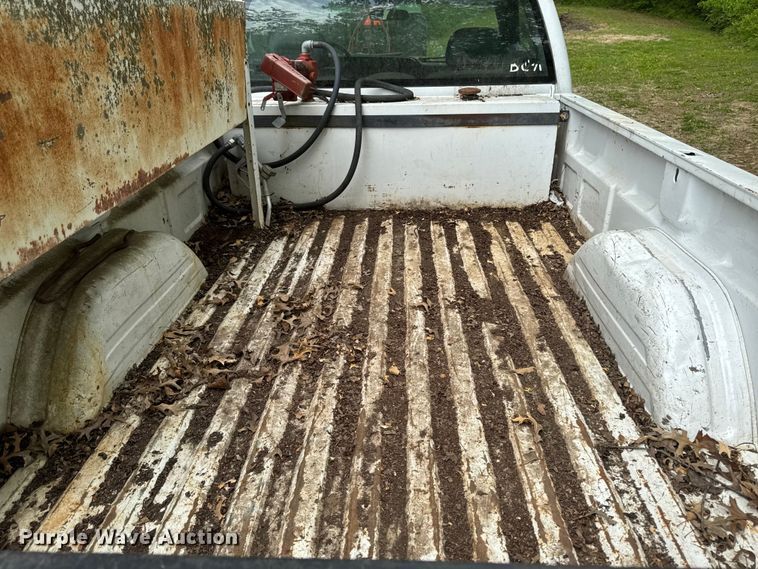 image for item EA2355 1999 Chevrolet Silverado 1500 pickup truck