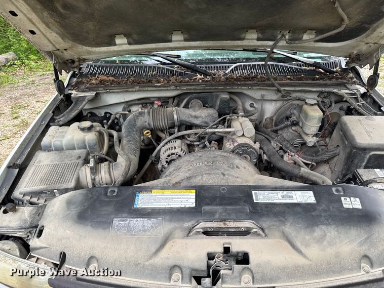 image for item EA2355 1999 Chevrolet Silverado 1500 pickup truck