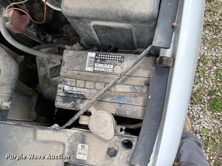 image for item EA2355 1999 Chevrolet Silverado 1500 pickup truck