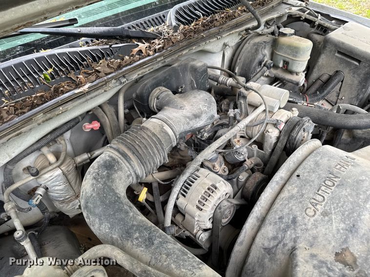 image for item EA2355 1999 Chevrolet Silverado 1500 pickup truck
