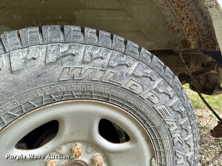 image for item EA2355 1999 Chevrolet Silverado 1500 pickup truck