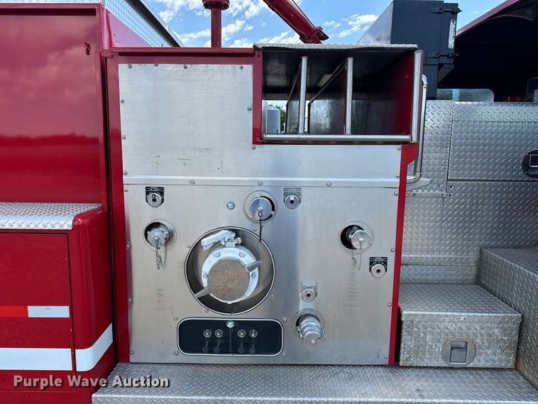 image for item EA4866 1984 American LaFrance fire truck