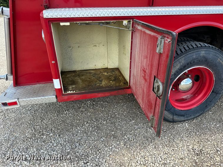 image for item EA4866 1984 American LaFrance fire truck