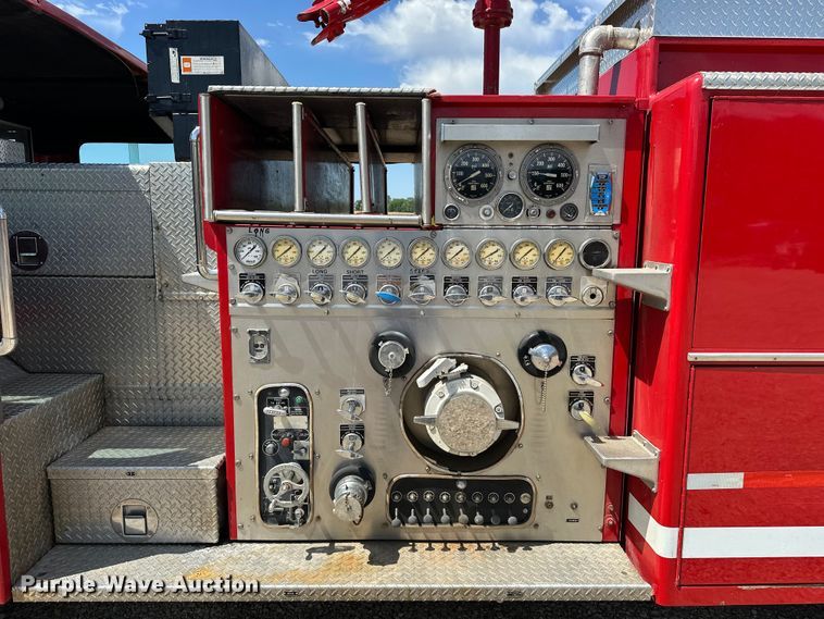 image for item EA4866 1984 American LaFrance fire truck