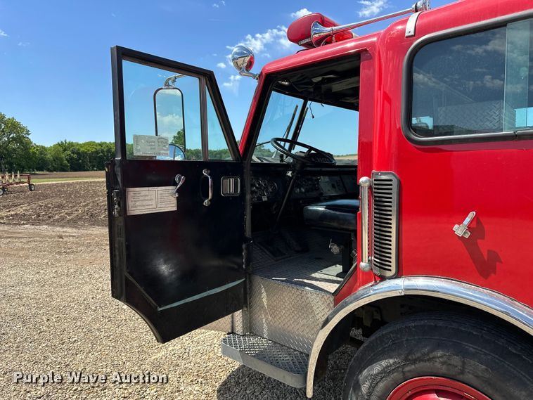 image for item EA4866 1984 American LaFrance fire truck
