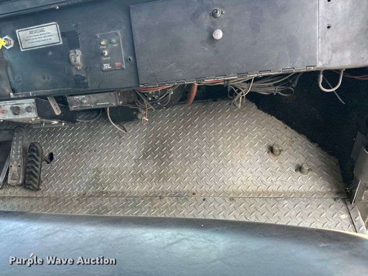 image for item EA4866 1984 American LaFrance fire truck