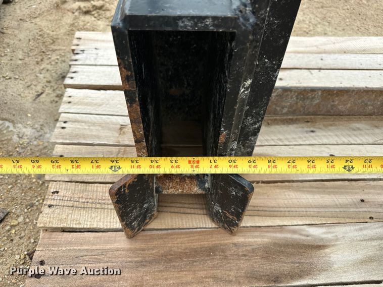 image for item EA4904 (2) Henke snow plow mounts