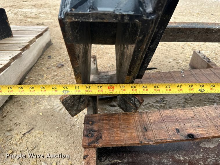 image for item EA4904 (2) Henke snow plow mounts