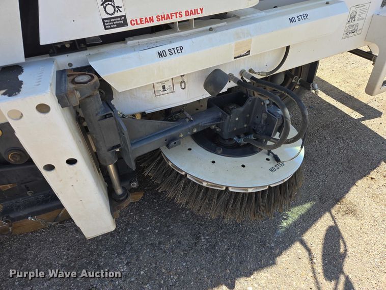 image for item EB1432 Allianz Johnston 3000 sweeper