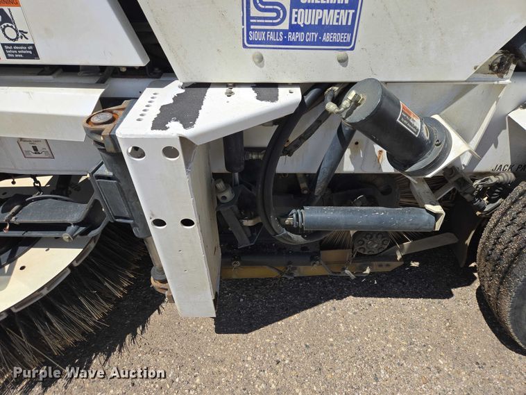 image for item EB1432 Allianz Johnston 3000 sweeper