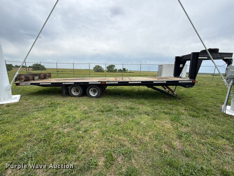 image for item EC4592 2002 Trailman equipment trailer