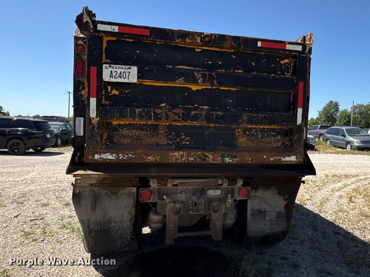 image for item EC4594 2009 International 7500 dump truck