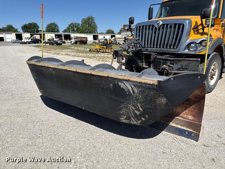 image for item EC4594 2009 International 7500 dump truck