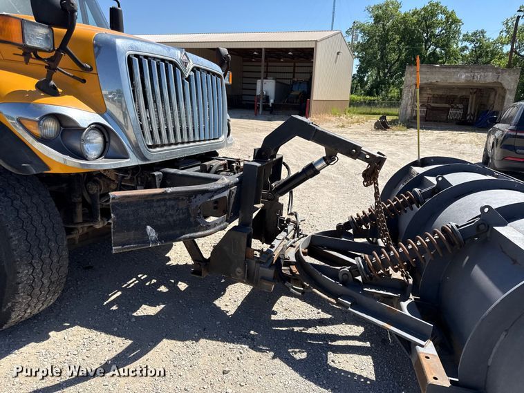 image for item EC4594 2009 International 7500 dump truck