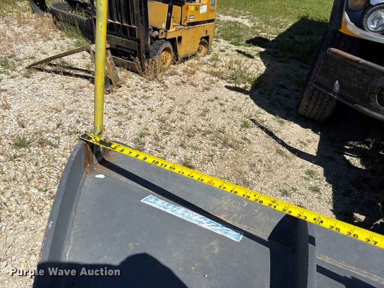 image for item EC4594 2009 International 7500 dump truck