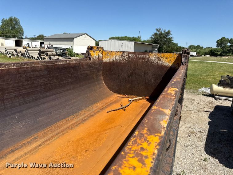 image for item EC4594 2009 International 7500 dump truck