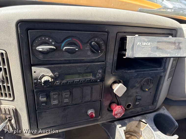 image for item EC4594 2009 International 7500 dump truck