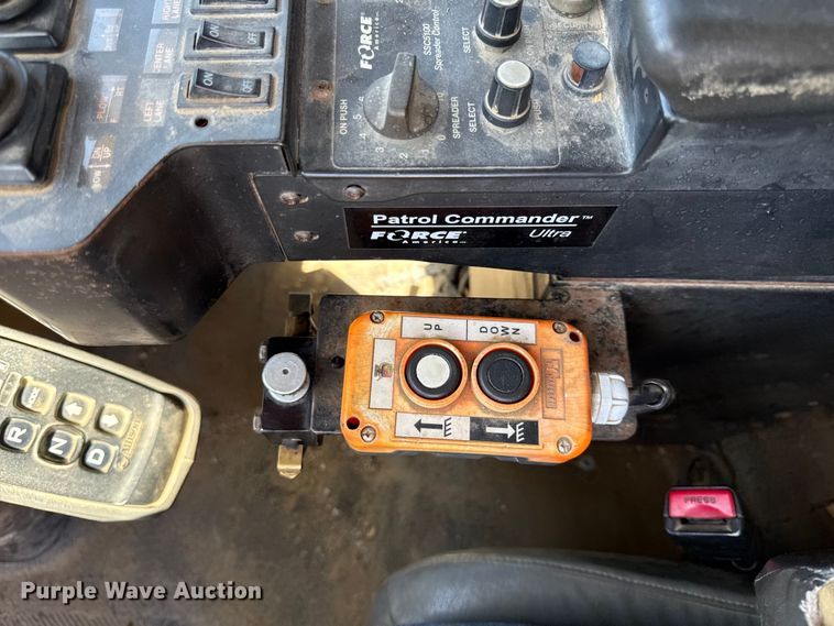 image for item EC4594 2009 International 7500 dump truck