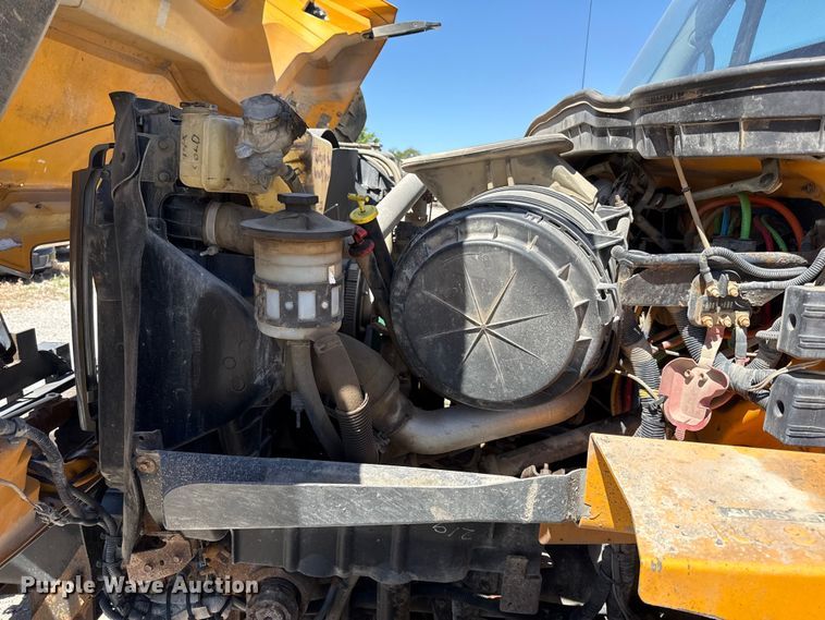 image for item EC4594 2009 International 7500 dump truck