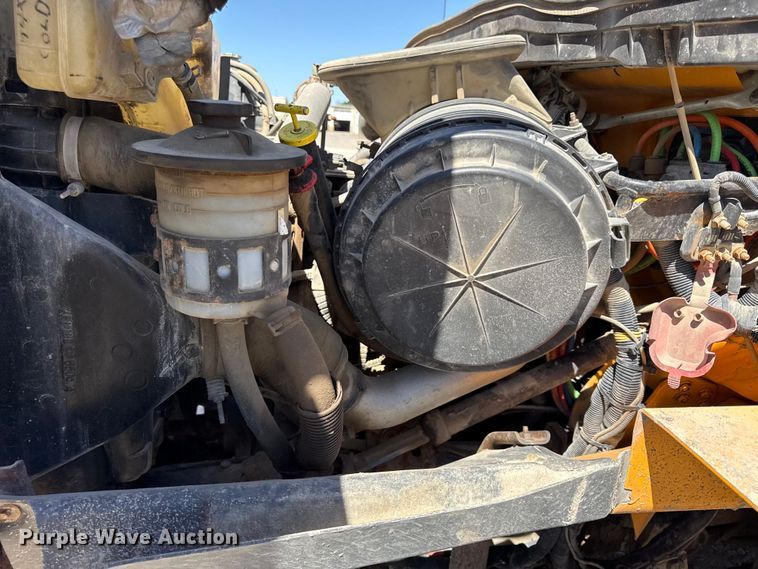 image for item EC4594 2009 International 7500 dump truck