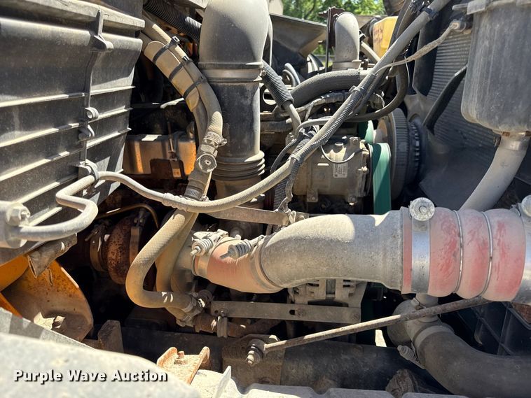 image for item EC4594 2009 International 7500 dump truck