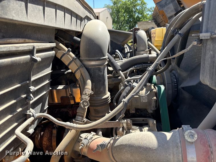image for item EC4594 2009 International 7500 dump truck