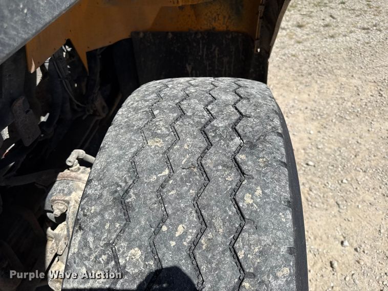 image for item EC4594 2009 International 7500 dump truck