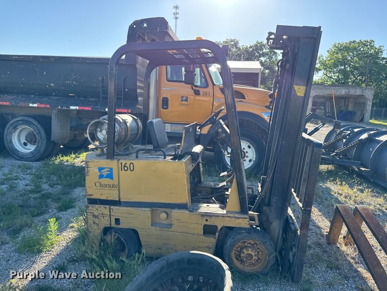 image for item EC4595 Caterpillar T30D forklift