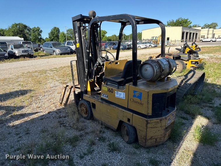 image for item EC4595 Caterpillar T30D forklift