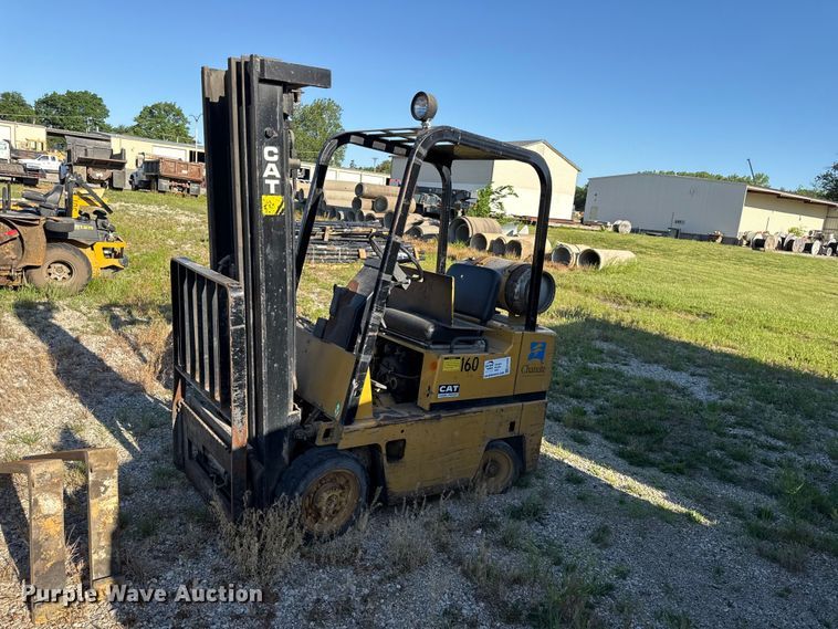 image for item EC4595 Caterpillar T30D forklift