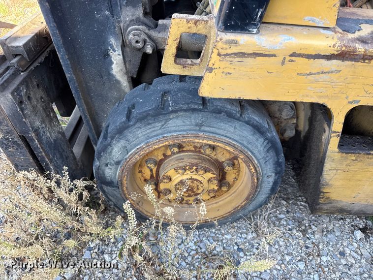 image for item EC4595 Caterpillar T30D forklift