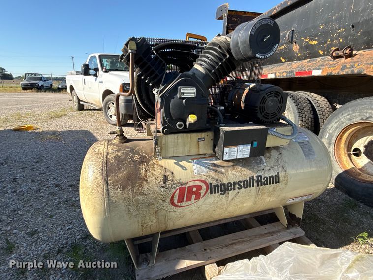 image for item EC4598 Ingersoll Rand air compressor