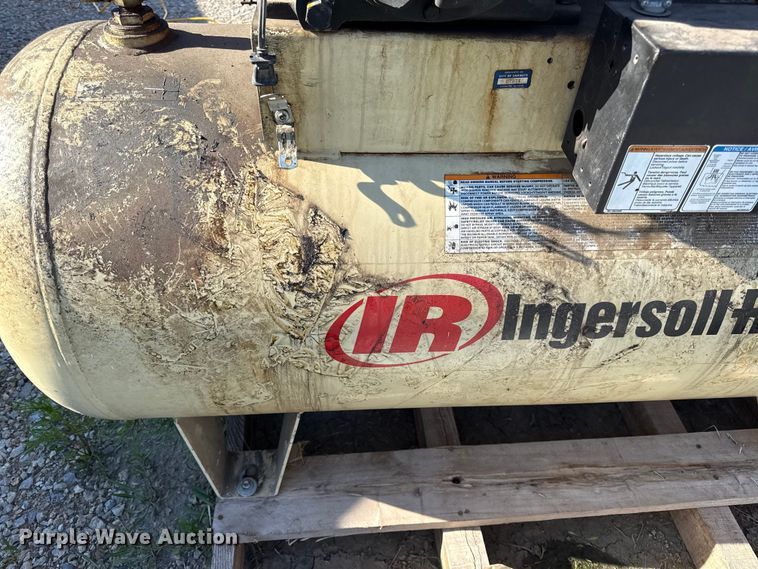 image for item EC4598 Ingersoll Rand air compressor
