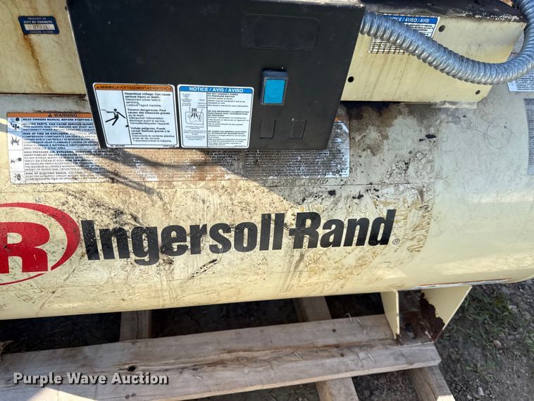 image for item EC4598 Ingersoll Rand air compressor