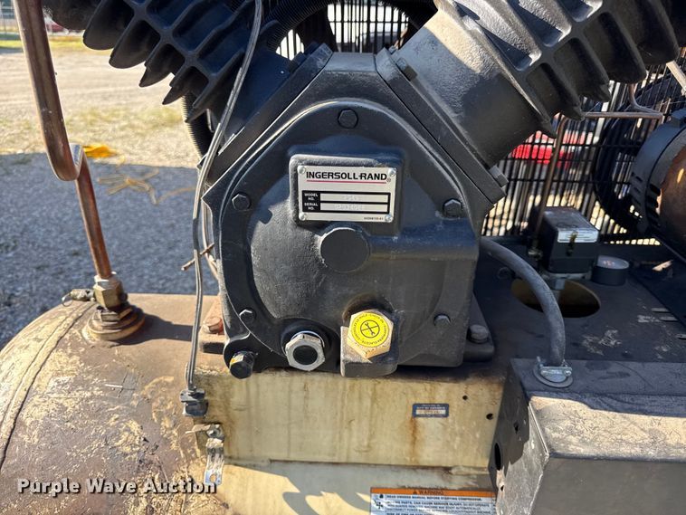 image for item EC4598 Ingersoll Rand air compressor