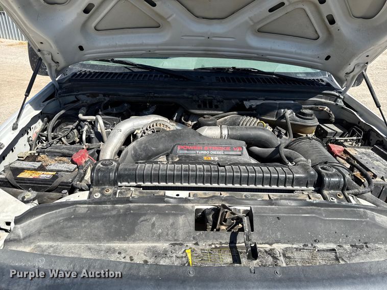 image for item EC4600 2006 Ford F250 Super Duty Ext. Cab pickup truck