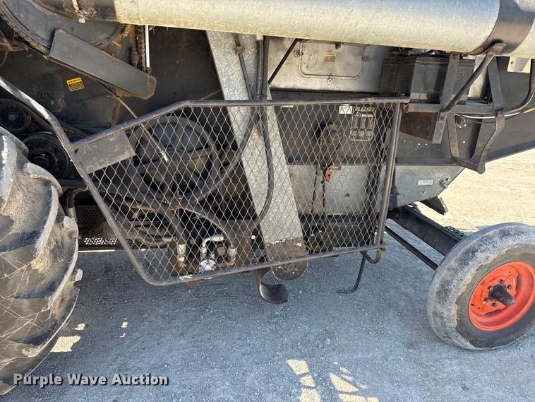 image for item EC4601 Gleaner K2 combine
