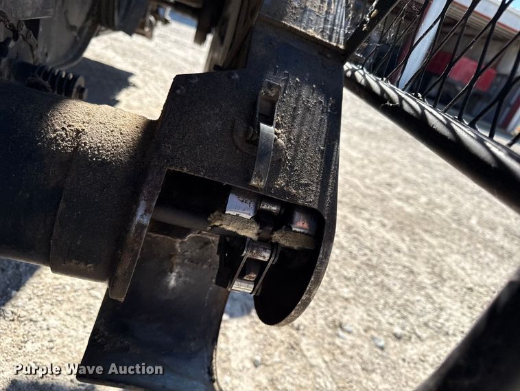 image for item EC4601 Gleaner K2 combine