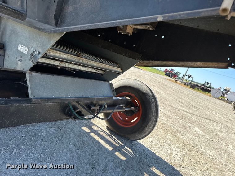 image for item EC4601 Gleaner K2 combine