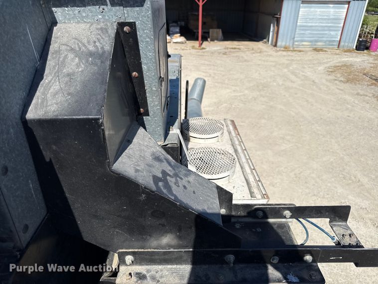 image for item EC4601 Gleaner K2 combine